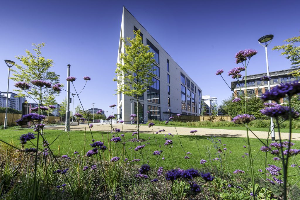 10 Wellington Place, Leeds - architecture